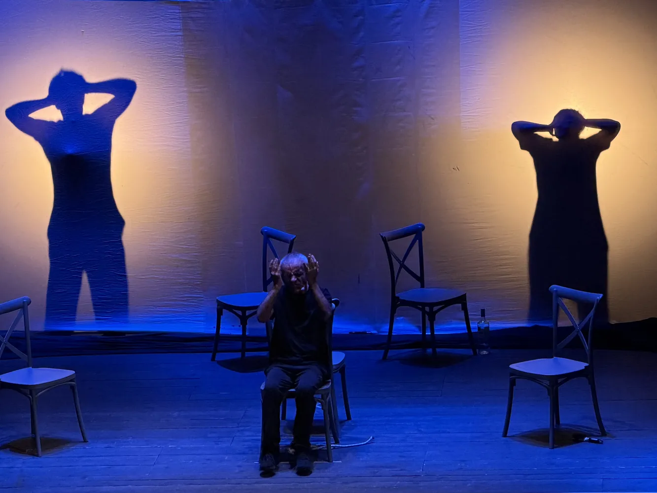 Foto dello Spettacolo teatrale “Io-La Rinascita” a cura della Compagnia Teatrale Il Giullare – Coop. Soc. Promozione Sociale e Solidarietà di Trani- Meeting del Volontariato 2025 "Il Coraggio della Speranza" 13 Dicembre 2025 ore 21:00